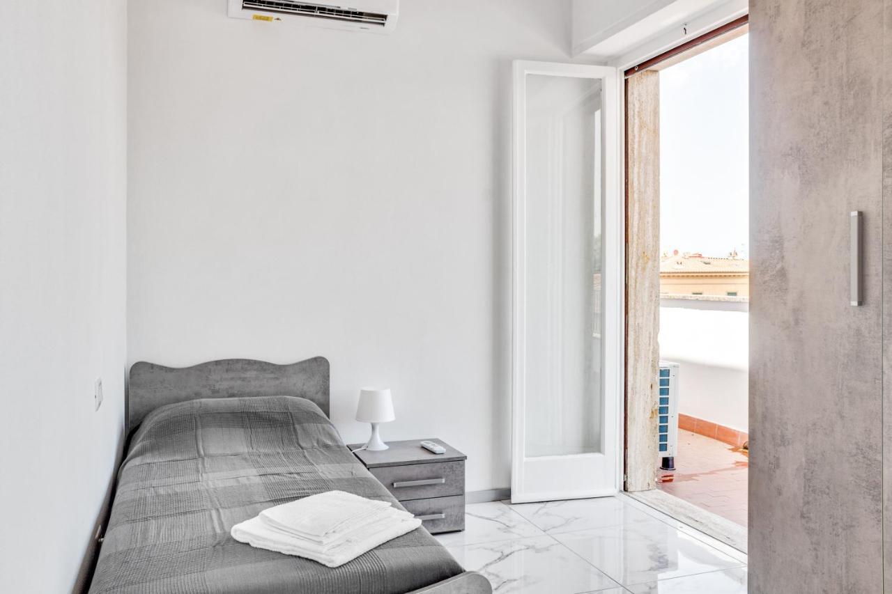 Modern Attics With Balconies And Panoramic View Διαμέρισμα Πίζα Εξωτερικό φωτογραφία